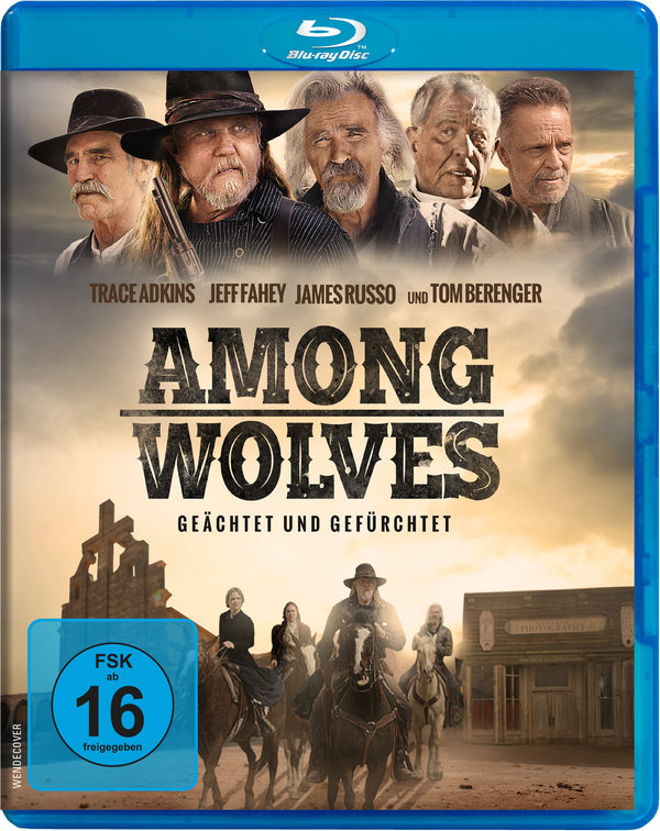 Among Wolves  (Blu-ray Disc)